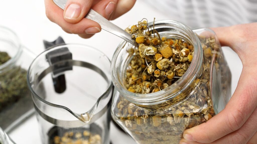 Chás para Diarreia: 12 Opções Poderosas e Como Preparar chas para diarreia